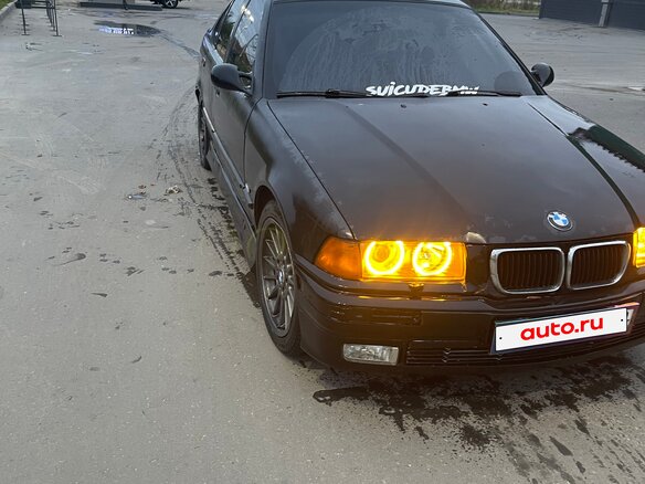 1997 BMW 3 серии 316i III (E36), чёрный, 320000 рублей - вид 2