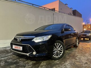 2015 Toyota Camry VII (XV50) Рестайлинг, чёрный, 2400000 рублей, вид 1