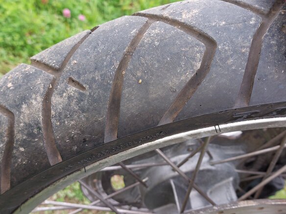 2002 Triumph Tiger 955i, пурпурный, 320000 рублей - вид 6
