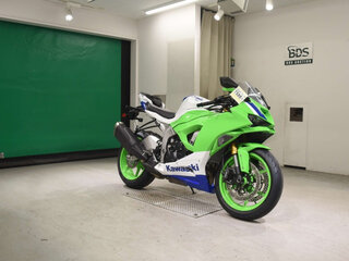 2025 Kawasaki ZX-6 Ninja, белый, 1260000 рублей, вид 3