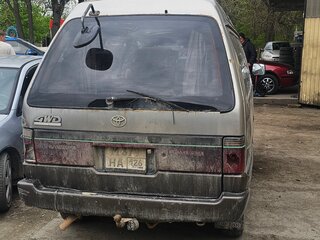 1990 Toyota Town Ace II Рестайлинг 2, серый, 220000 рублей, вид 4