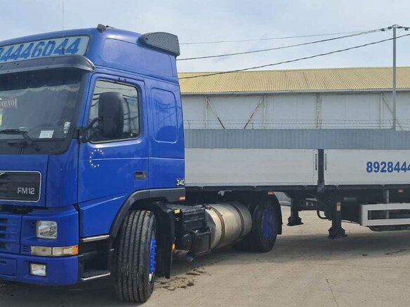 2000 Volvo FM, синий, 1100000 рублей - вид 1