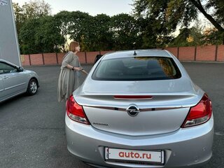 2010 Opel Insignia I, серебристый, 999000 рублей, вид 2