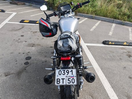 2025 Triumph Speed Twin, серебристый, 1400000 рублей, вид 5