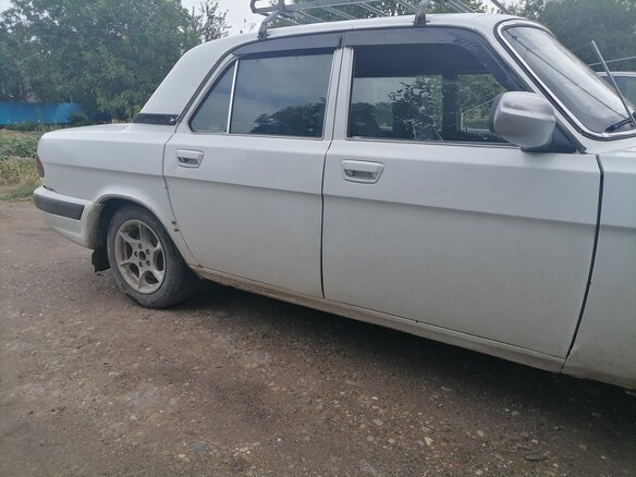 2001 ГАЗ 3110 «Волга», белый, 400000 рублей - вид 4