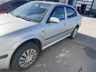 2003 Skoda Octavia I (A4) Рестайлинг, серебристый, 250000 рублей, вид 4