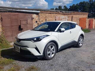2018 Toyota C-HR I, белый, 2230000 рублей, вид 3