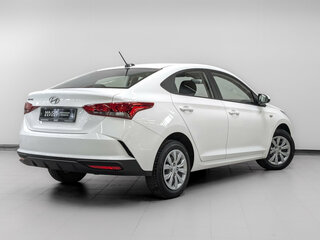 2022 Hyundai Solaris II Рестайлинг, белый, 1680000 рублей, вид 5