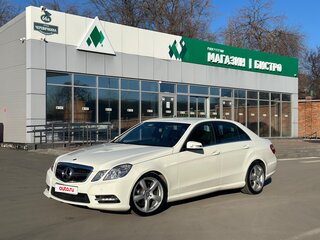 2011 Mercedes-Benz E-Класс 300 IV (W212, S212, C207), белый, 1690000 рублей, вид 1