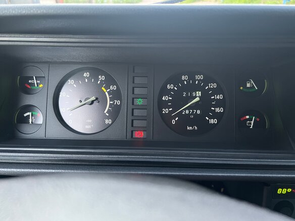 2009 Lada (ВАЗ) 2107, красный, 450000 рублей - вид 5
