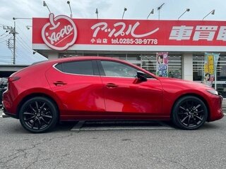 2023 Mazda 3 IV (BP), красный, 1380333 рублей, вид 3