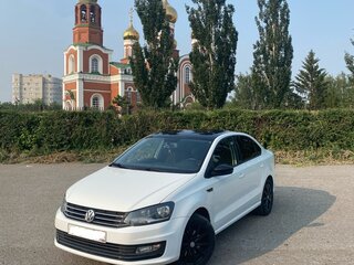 2017 Volkswagen Polo V Рестайлинг, белый, 1299999 рублей, вид 3