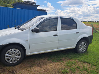 2013 Renault Logan I Рестайлинг, белый, 400000 рублей, вид 3