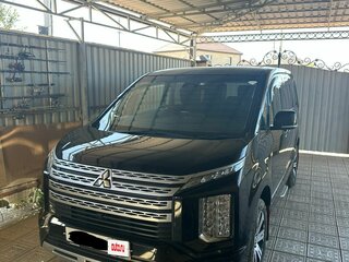 2019 Mitsubishi Delica D:5 I Рестайлинг, чёрный, 3300000 рублей, вид 3