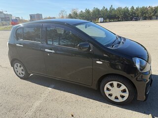 2016 Daihatsu Mira e:S I Рестайлинг, чёрный, 550000 рублей, вид 3