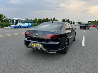 2023 Volkswagen Magotan B8 Рестайлинг, чёрный, 1834000 рублей, вид 4