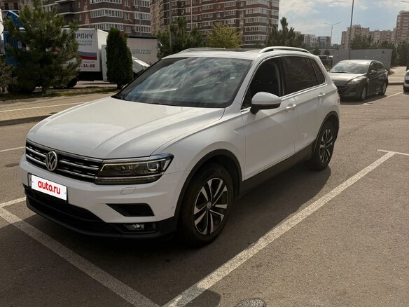 2019 Volkswagen Tiguan II, белый, 2575000 рублей - вид 1