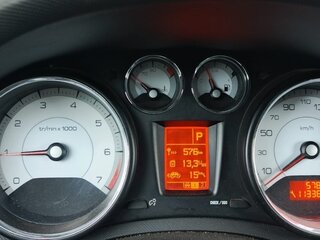 2008 Peugeot 308 I, красный, 300000 рублей, вид 4