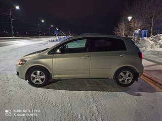 2011 Volkswagen Golf Plus II, серебристый, 900000 рублей, вид 4