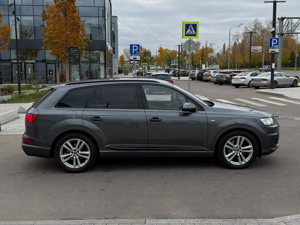 2016 Audi Q7 II (4M), серый, 4350000 рублей - вид 6