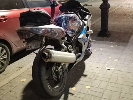 2003 Suzuki GSX-R 750, серебристый, 500000 рублей, вид 3