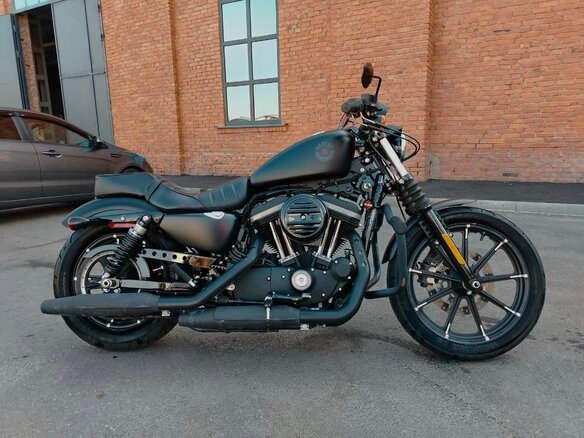 2020 Harley-Davidson Sportster 883, чёрный, 850000 рублей