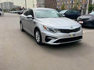 2018 Kia Optima IV Рестайлинг, серебристый, 1200000 рублей, вид 2