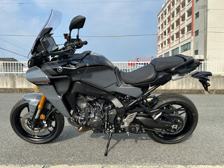 2025 Yamaha MT-09 Tracer (FJ-09), серый, 1550000 рублей, вид 5