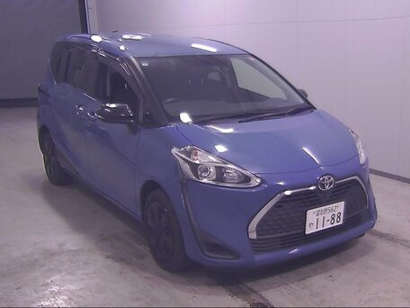 2022 Toyota Sienta II Рестайлинг, синий, 1400000 рублей, вид 1