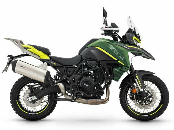 2025 Benelli TRK 702 X, зелёный