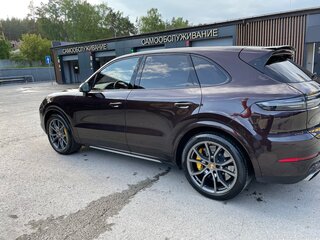 2018 Porsche Cayenne Turbo III, коричневый, 7500000 рублей, вид 4