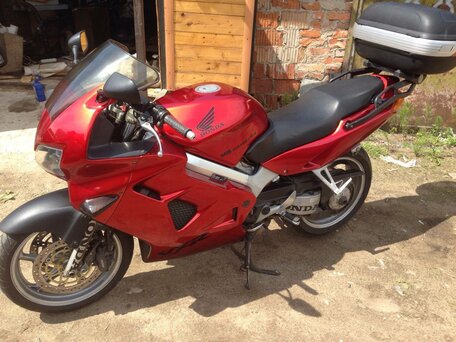 1998 Honda VFR 800, красный, 270000 рублей, вид 1