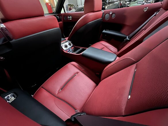 2017 Rolls-Royce Dawn, серебристый, 29990000 рублей - вид 27