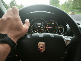 2004 Porsche Cayenne I (955), серый, 1100000 рублей, вид 2