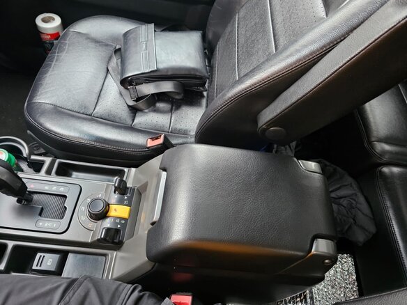 2006 Land Rover Discovery III, серый, 1280000 рублей - вид 9