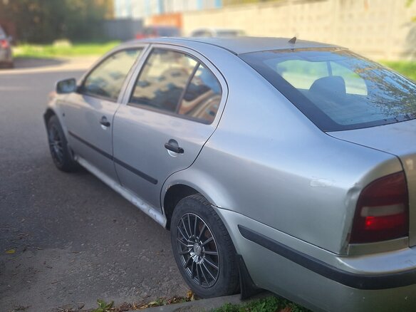 1997 Skoda Octavia I (A4), серебристый, 165000 рублей - вид 4