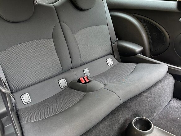 2011 Mini Hatch One II (R56) Рестайлинг, белый - вид 9