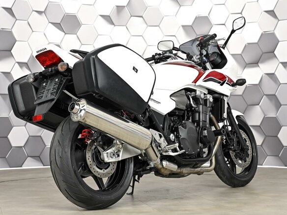 2010 Honda CB 1300, белый, 699000 рублей - вид 6