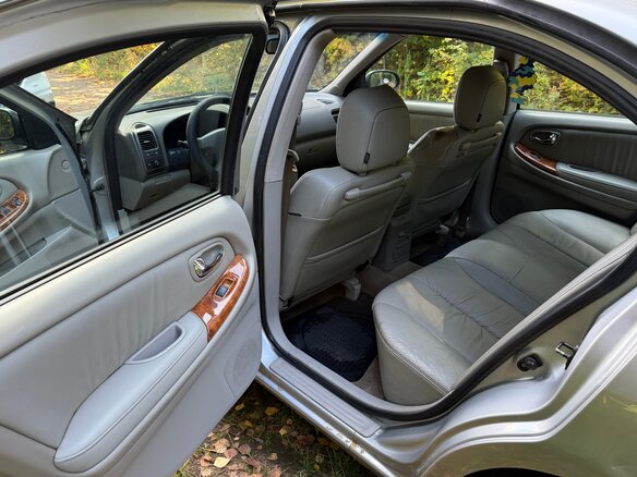 2004 Nissan Maxima V (A33), серебристый, 350000 рублей - вид 21