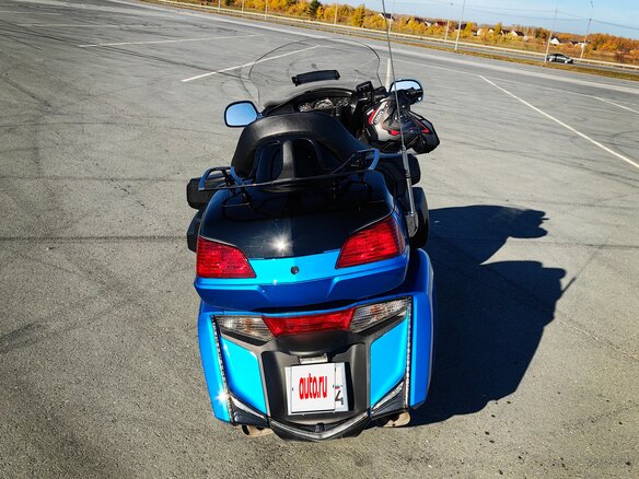 2017 Honda GL 1800 Gold Wing, синий, 2000000 рублей - вид 14