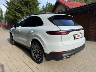 2019 Porsche Cayenne III, белый, 6900000 рублей, вид 5
