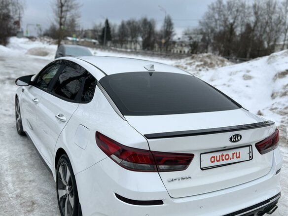 2019 Kia Optima IV Рестайлинг, белый, 1750000 рублей - вид 5
