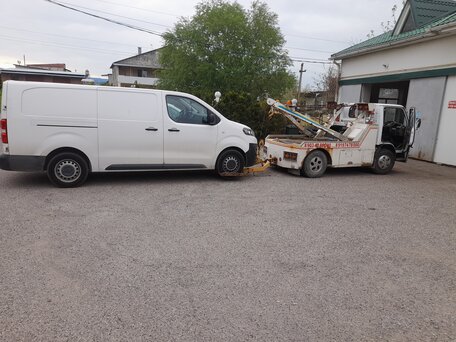 1997 Isuzu Elf (N-series), белый, 2100000 рублей, вид 5