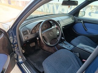 1999 Mercedes-Benz C-Класс 240 I (W202) Рестайлинг, синий, 450000 рублей, вид 5