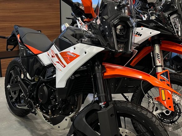 2025 KTM 390 Adventure X, оранжевый, 698400 рублей