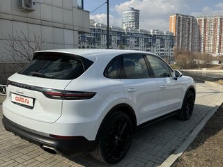 2018 Porsche Cayenne III, белый, 8500000 рублей, вид 5