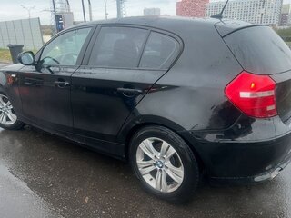 2010 BMW 1 серии 116i I (E81/E82/E87/E88) Рестайлинг, чёрный, 685000 рублей, вид 5