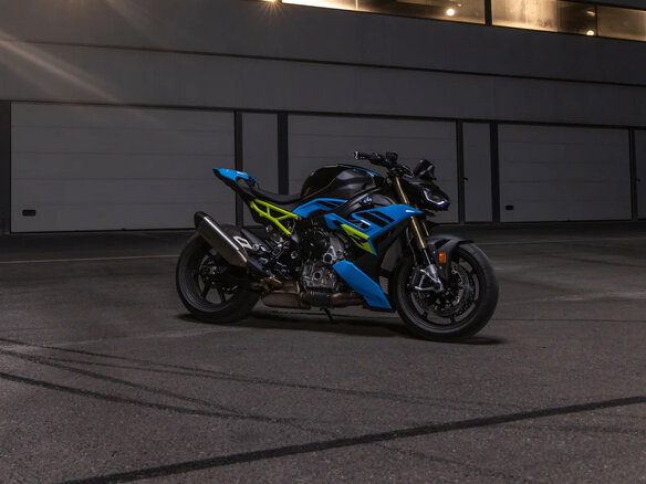2025 BMW S 1000 R, чёрный, 2100000 рублей - вид 2