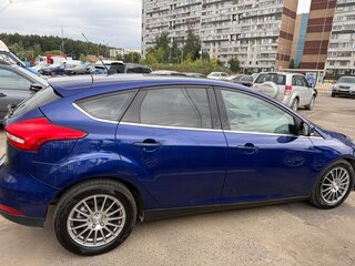 2015 Ford Focus III Рестайлинг, синий, 800000 рублей, вид 4