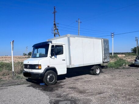 1993 Mercedes-Benz 811D, белый, 850000 рублей, вид 3